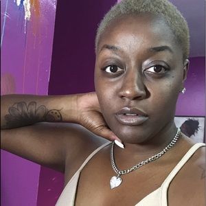 Meet your Posher, Deidree